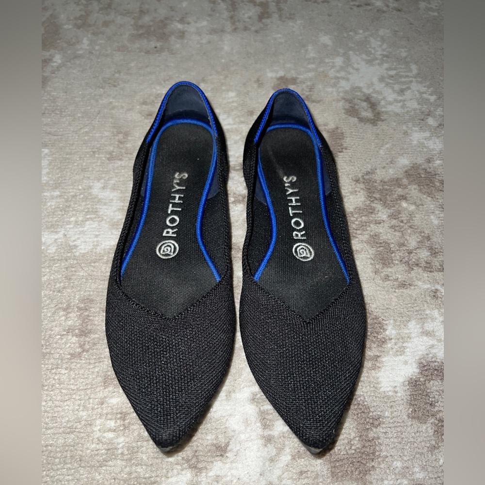 Rothy’s “the point” size 8 black